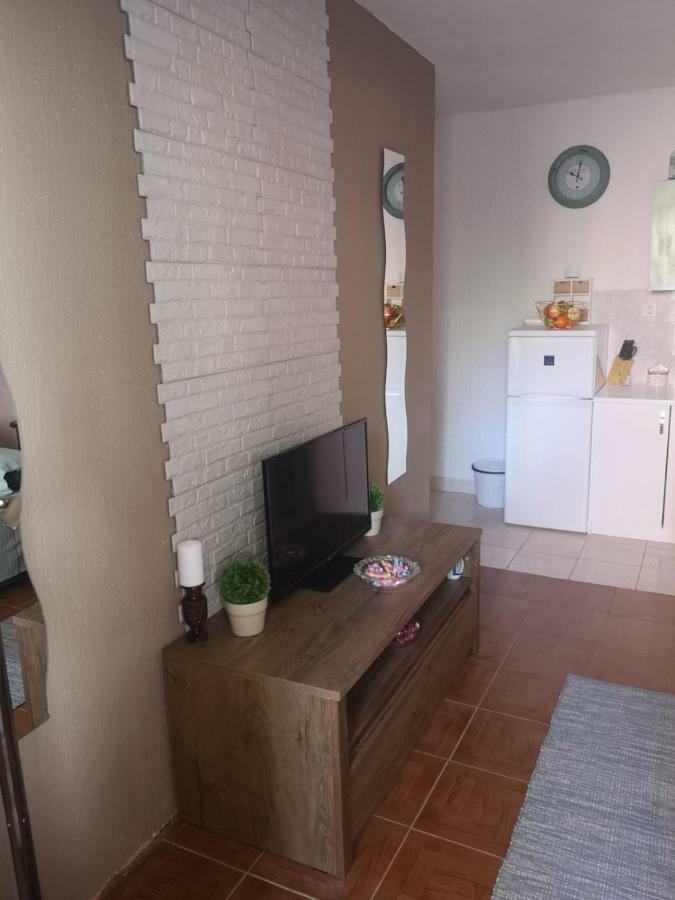 Apartmani Sarm 비르 외부 사진